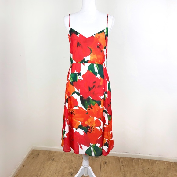 Zara Dresses & Skirts - Zara Strappy Floral Maxi Sundress + Back Cut Out